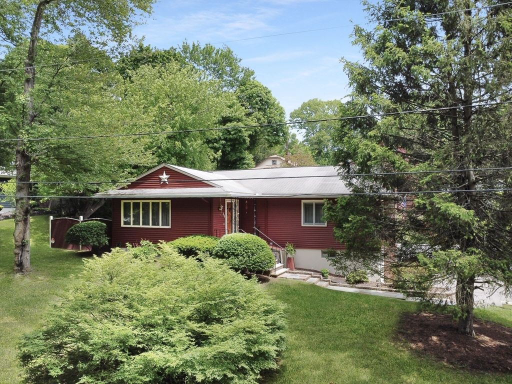55 Victory Ave, Haverhill, MA 01830
