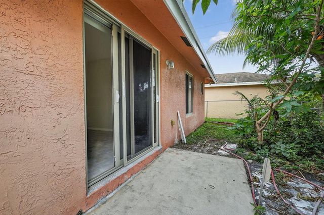 2208 Evans Street, Hollywood, FL 33020