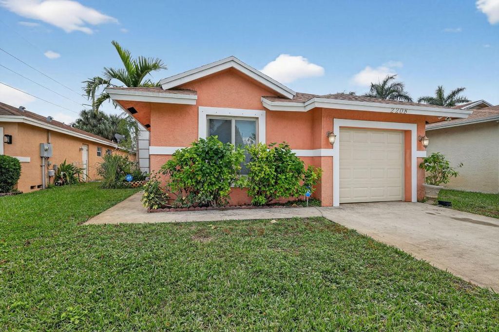 2208 Evans Street, Hollywood, FL 33020