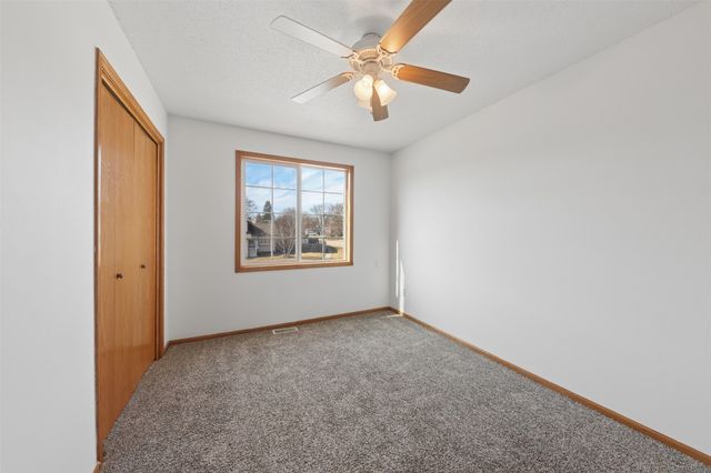 2907 E 43rd Street, Des Moines, IA 50317