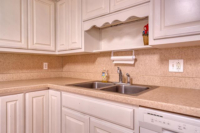 6709 W Schmitt Lane, Evansville, IN 47720
