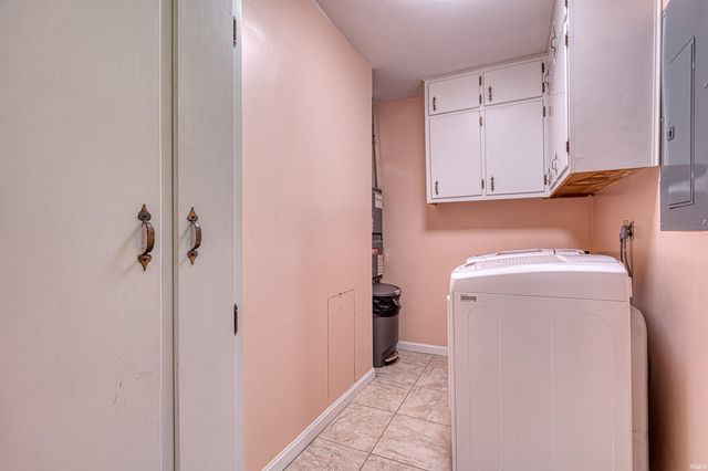 6709 W Schmitt Lane, Evansville, IN 47720