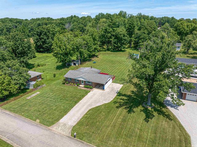 6709 W Schmitt Lane, Evansville, IN 47720