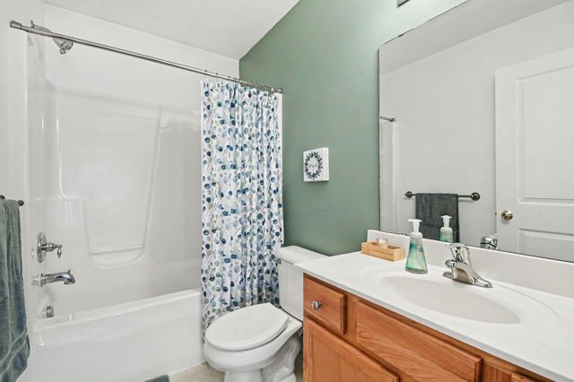 1186 La Paloma Drive SW 32, Wyoming, MI 49509