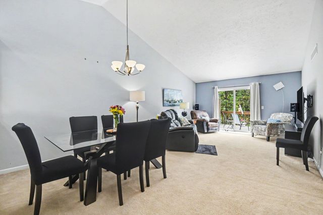 1186 La Paloma Drive SW 32, Wyoming, MI 49509