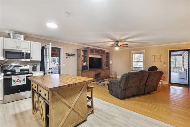 315 Laurel Road, Carrollton, GA 30117