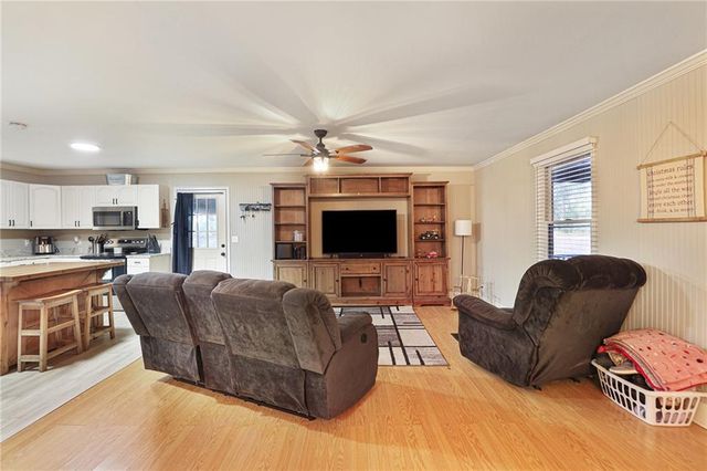 315 Laurel Road, Carrollton, GA 30117