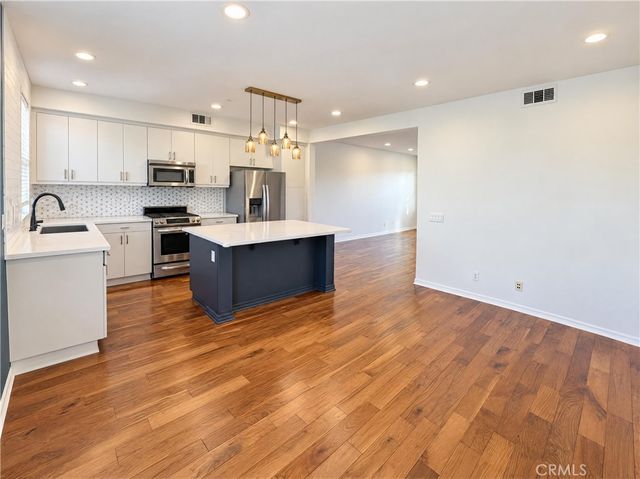 82 Preston, Buena Park, CA 90621