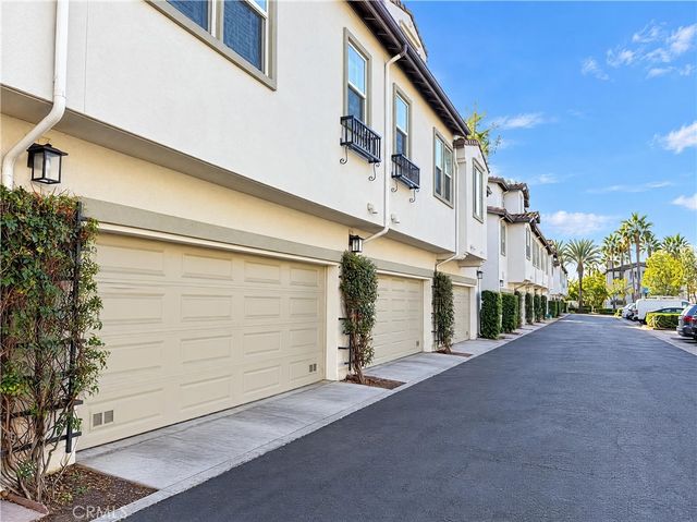 82 Preston, Buena Park, CA 90621