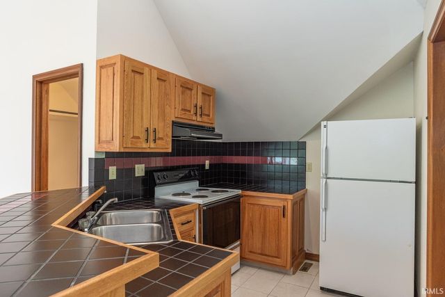 3701 E Rachels Glen Road, Bloomington, IN 47408