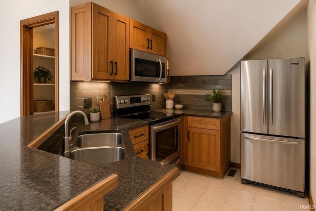 3701 E Rachels Glen Road, Bloomington, IN 47408