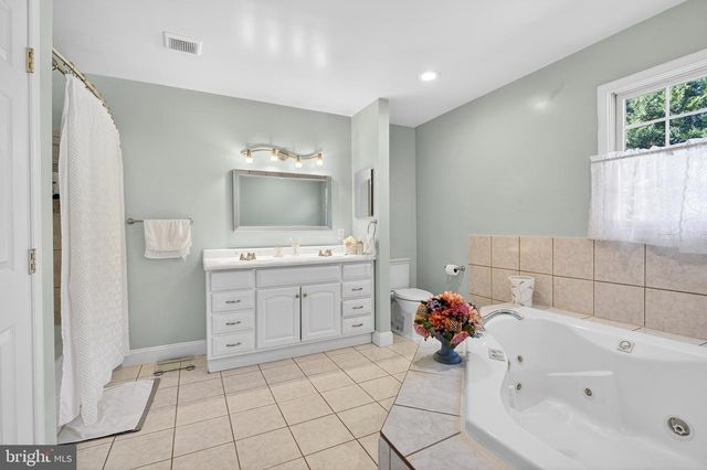 2013 SULLIVAN LN, Silver Spring, MD 20906