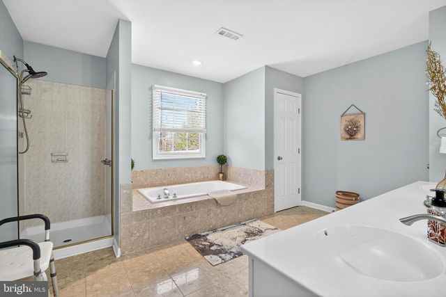 2013 SULLIVAN LN, Silver Spring, MD 20906