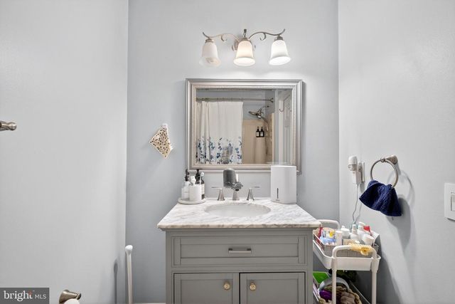 2013 SULLIVAN LN, Silver Spring, MD 20906