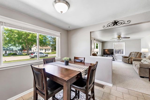 833 SPRUCE STREET, De Pere, WI 54115