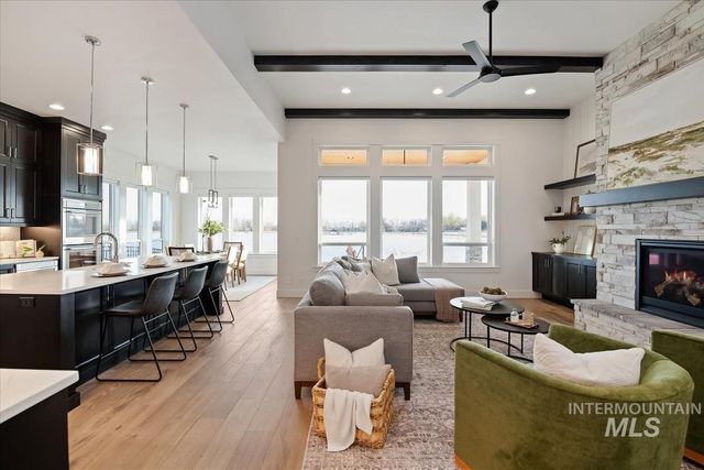 10651 W Otter Rock Dr, Star, ID 83669