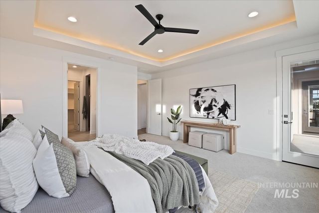 10651 W Otter Rock Dr, Star, ID 83669