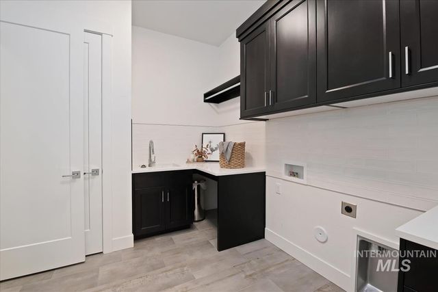 10651 W Otter Rock Dr, Star, ID 83669