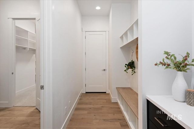 10651 W Otter Rock Dr, Star, ID 83669