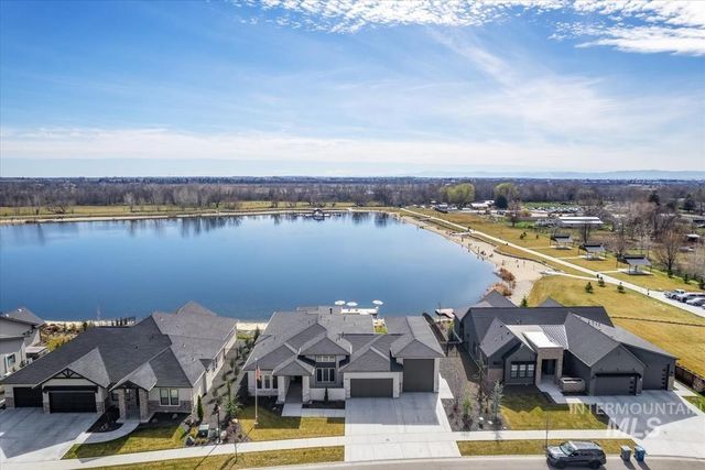 10651 W Otter Rock Dr, Star, ID 83669