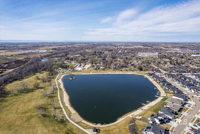 10651 W Otter Rock Dr, Star, ID 83669