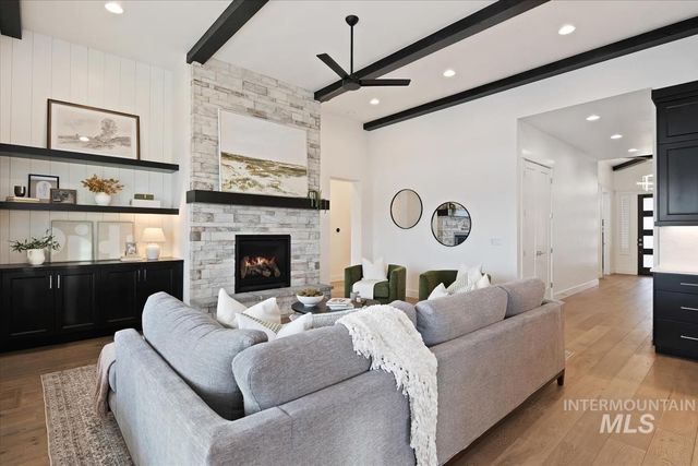 10651 W Otter Rock Dr, Star, ID 83669