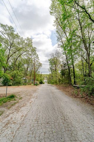1007 Fish N Fun Drive, Shell Knob, MO 65747