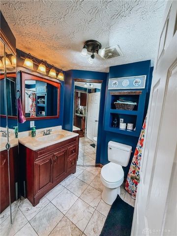 7466 Dayton Liberty Road, Dayton, OH 45417