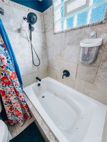 7466 Dayton Liberty Road, Dayton, OH 45417