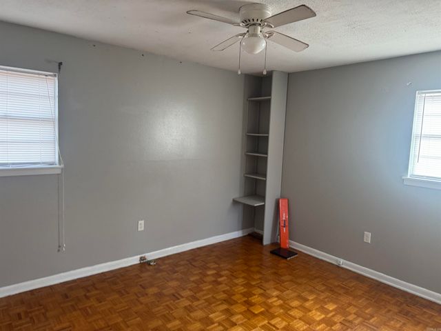 105 W 37TH, Pine Bluff, AR 71603