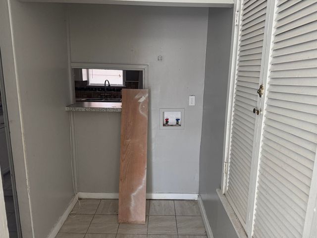 105 W 37TH, Pine Bluff, AR 71603