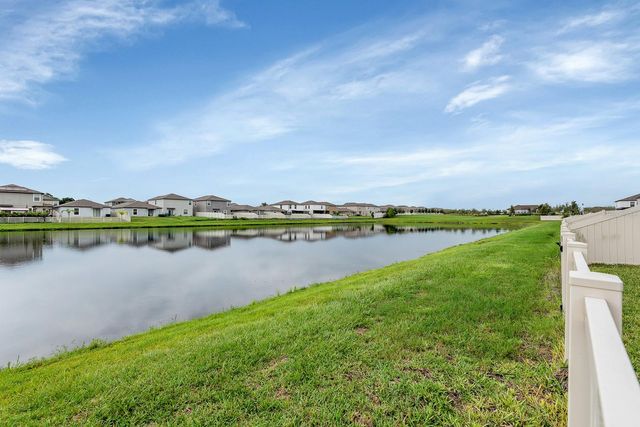 16630 KINGMAN REEF STREET, Wimauma, FL 33598