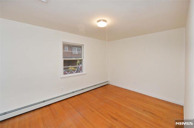 60 Poplar Avenue, Hackensack, NJ 07601