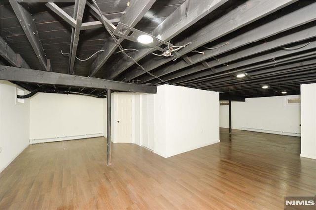 60 Poplar Avenue, Hackensack, NJ 07601