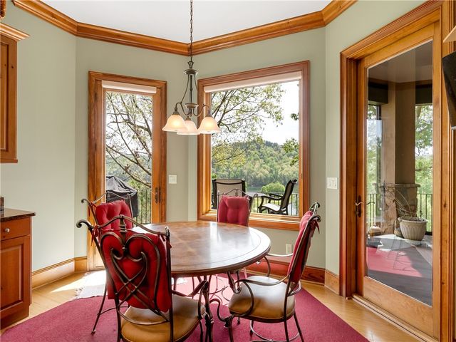 220 Long Cove Court, Sunset, SC 29685