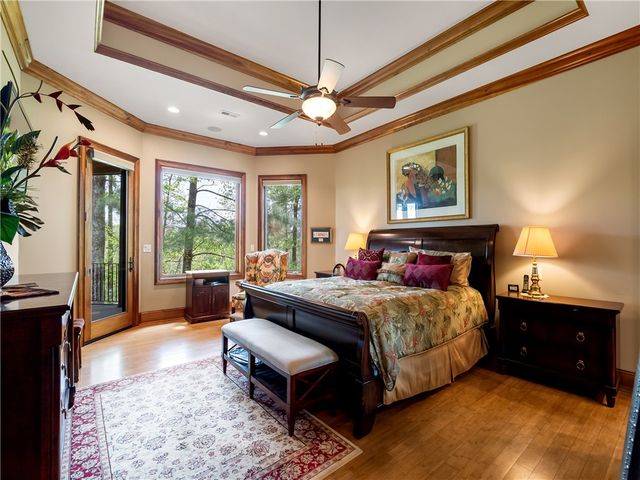 220 Long Cove Court, Sunset, SC 29685