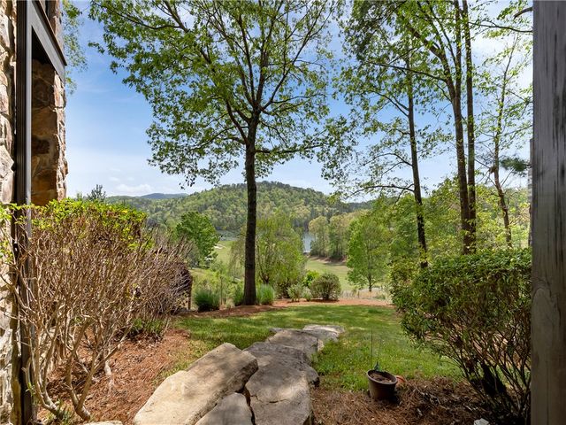 220 Long Cove Court, Sunset, SC 29685