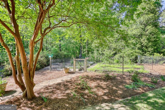 393 Edwards Road, Oxford, GA 30054