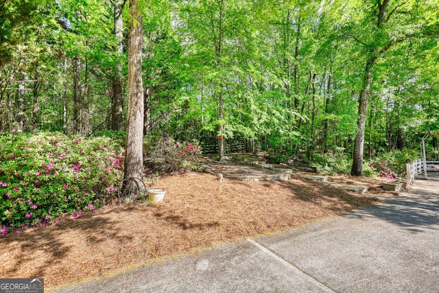 393 Edwards Road, Oxford, GA 30054