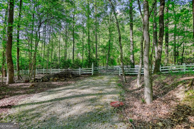 393 Edwards Road, Oxford, GA 30054