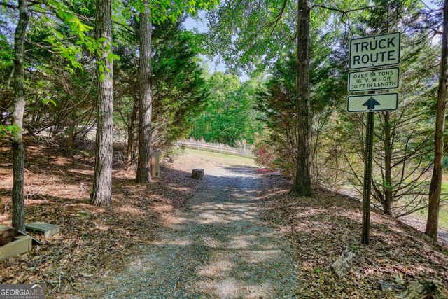 393 Edwards Road, Oxford, GA 30054