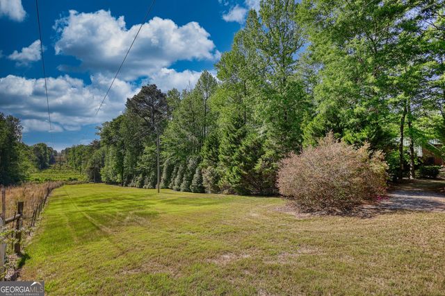 393 Edwards Road, Oxford, GA 30054