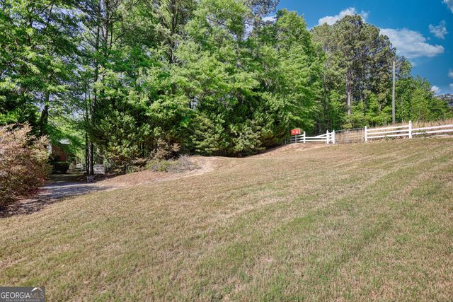 393 Edwards Road, Oxford, GA 30054