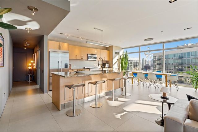 510 W Erie Street 1801, Chicago, IL 60654