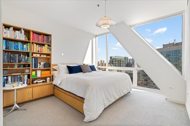 510 W Erie Street 1801, Chicago, IL 60654