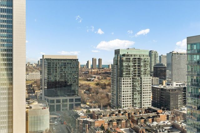 510 W Erie Street 1801, Chicago, IL 60654