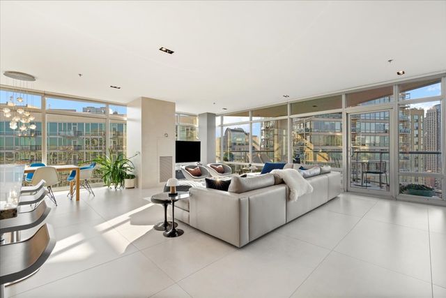 510 W Erie Street 1801, Chicago, IL 60654