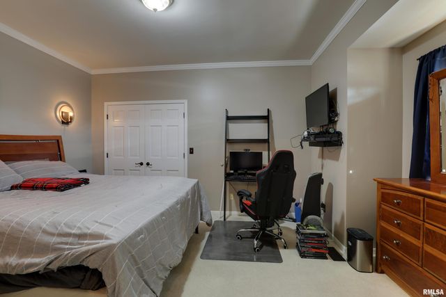 4003 MARIAN Drive, Quincy, IL 62305