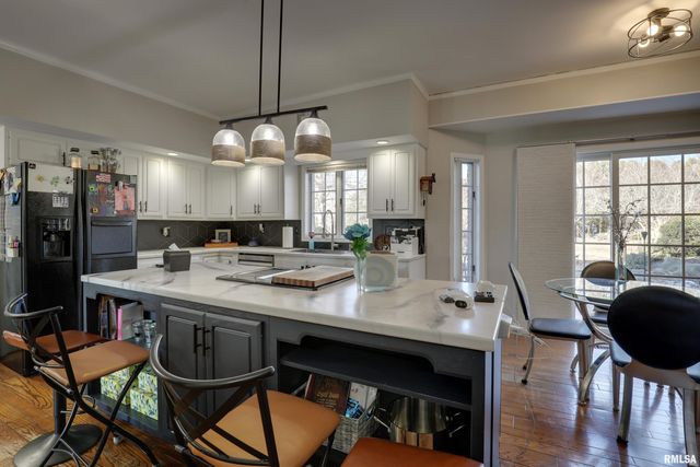 4003 MARIAN Drive, Quincy, IL 62305