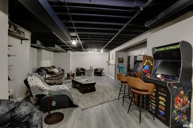 4003 MARIAN Drive, Quincy, IL 62305